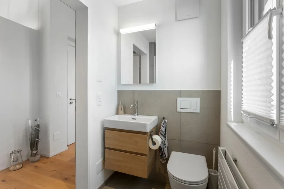 Grosszügige und moderne Dachgeschosswohnung – Foto 10 von 13