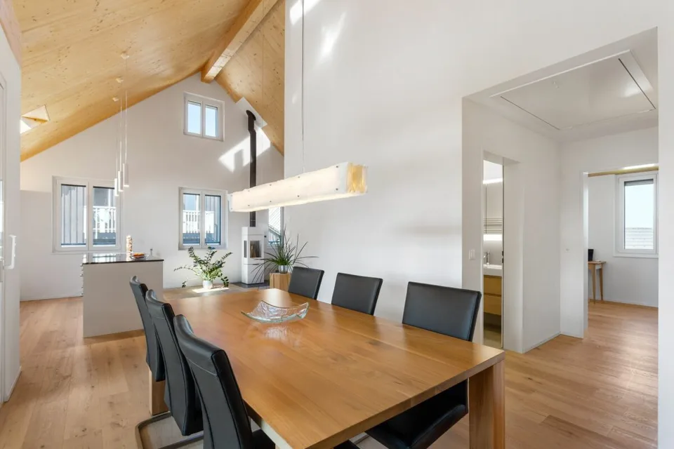 Grosszügige und moderne Dachgeschosswohnung – Foto 6 von 13