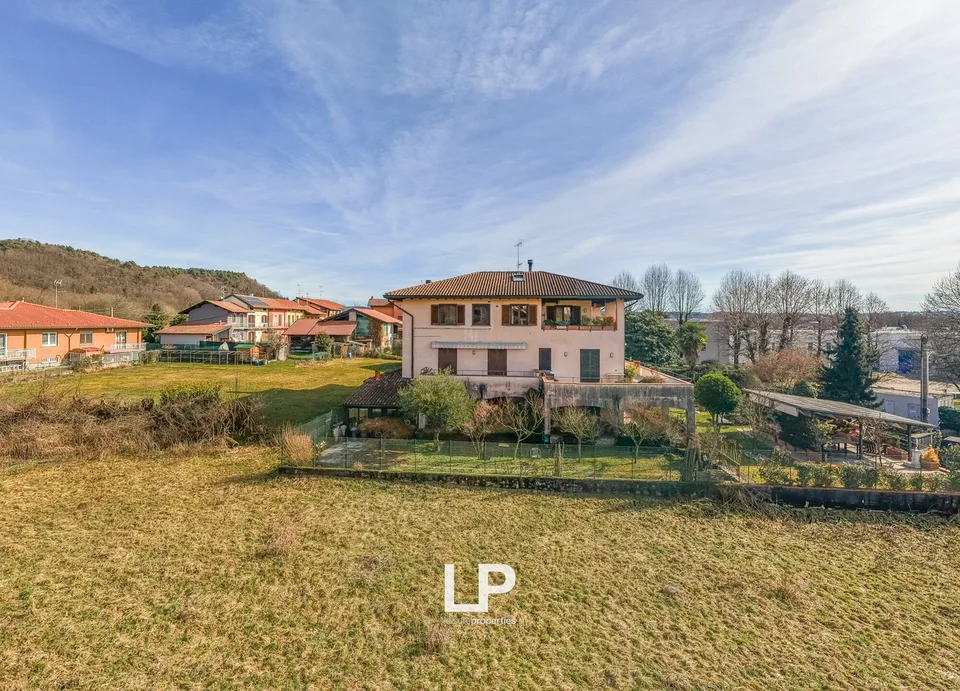 Attika in Sesto Calende
