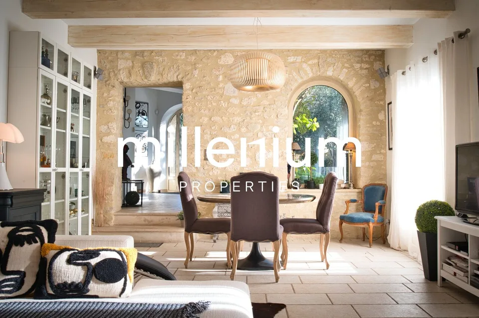 Authentisches provenzalisches Landhaus mit eleganter Renovierung in der Nähe von Uzès