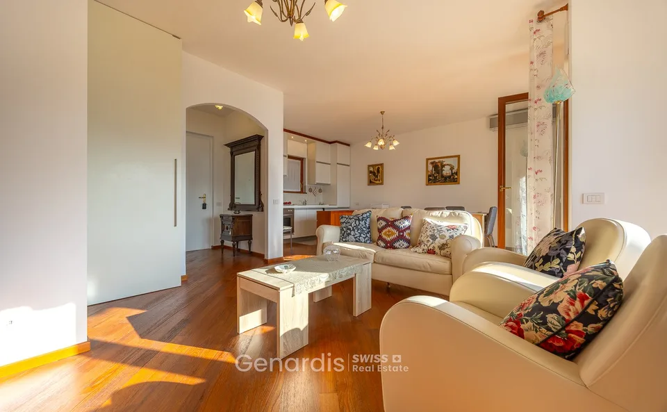 Elegante appartamento di 3 Locali con Vista Lago a Campione d'Italia