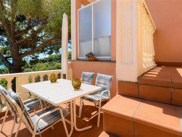 Andora: Einfamilienhaus 5.5 Zimmer