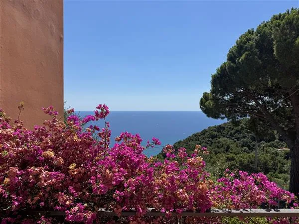 Andora: Einfamilienhaus 5.5 Zimmer