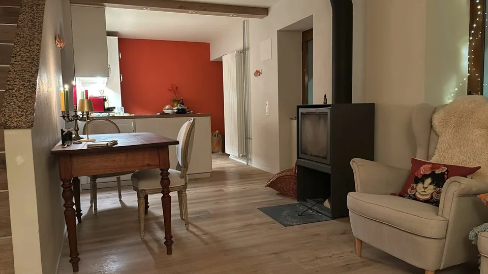 Ticino house on the Artore hill in Bellinzona renovated, with studio and garden