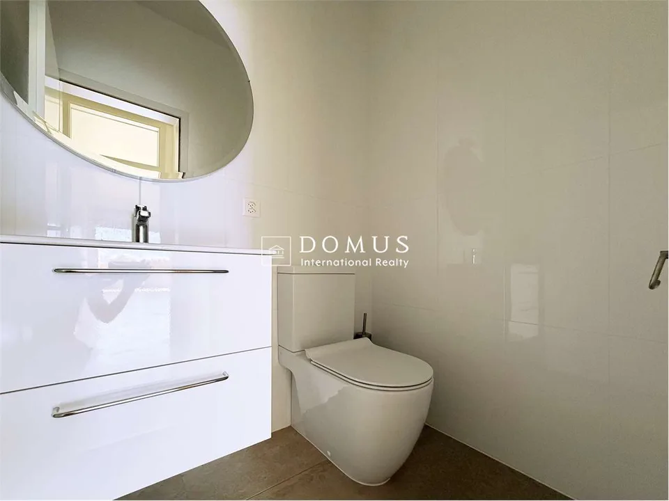 Elegantes Apartment mit Seeblick