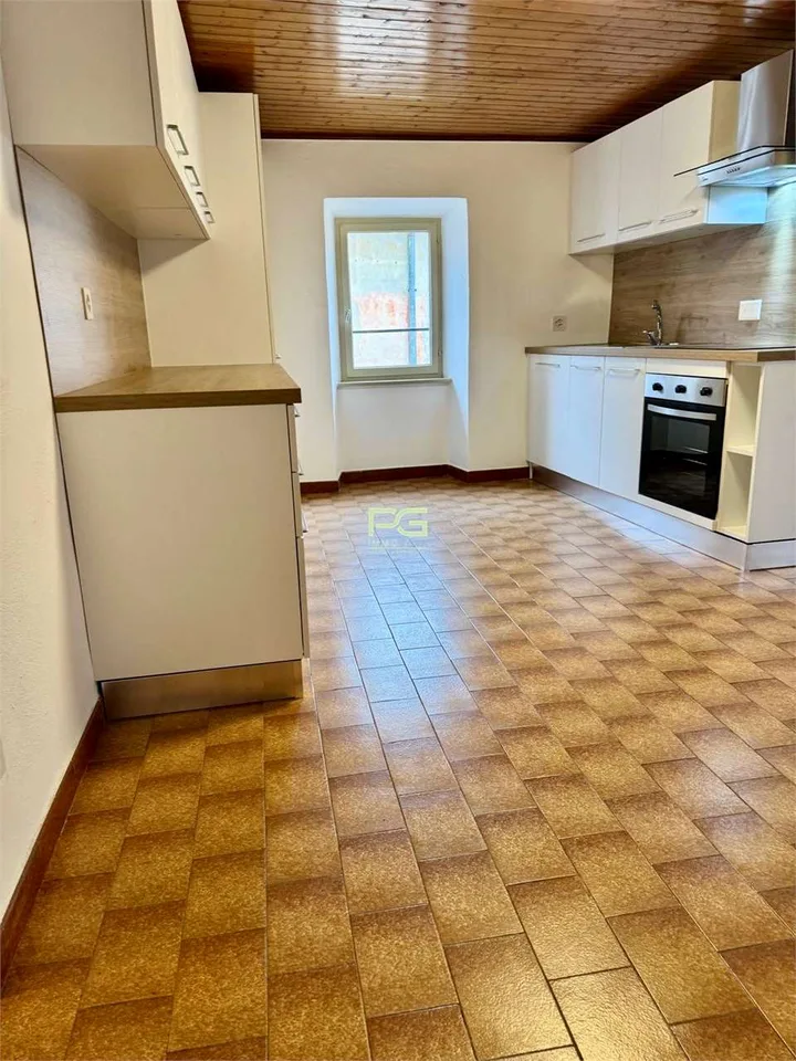 Casa plurifamiliare di nucleo vicino al lago in vendita – foto 7 di 11