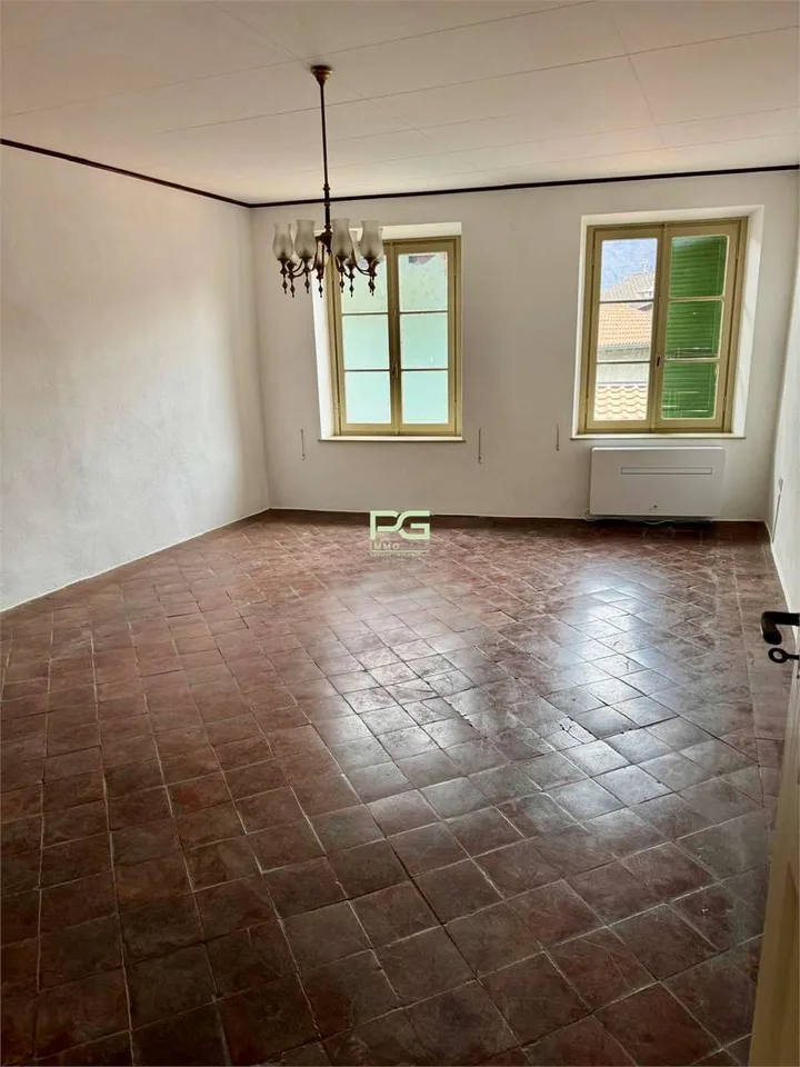 Casa plurifamiliare di nucleo vicino al lago in vendita – foto 6 di 11