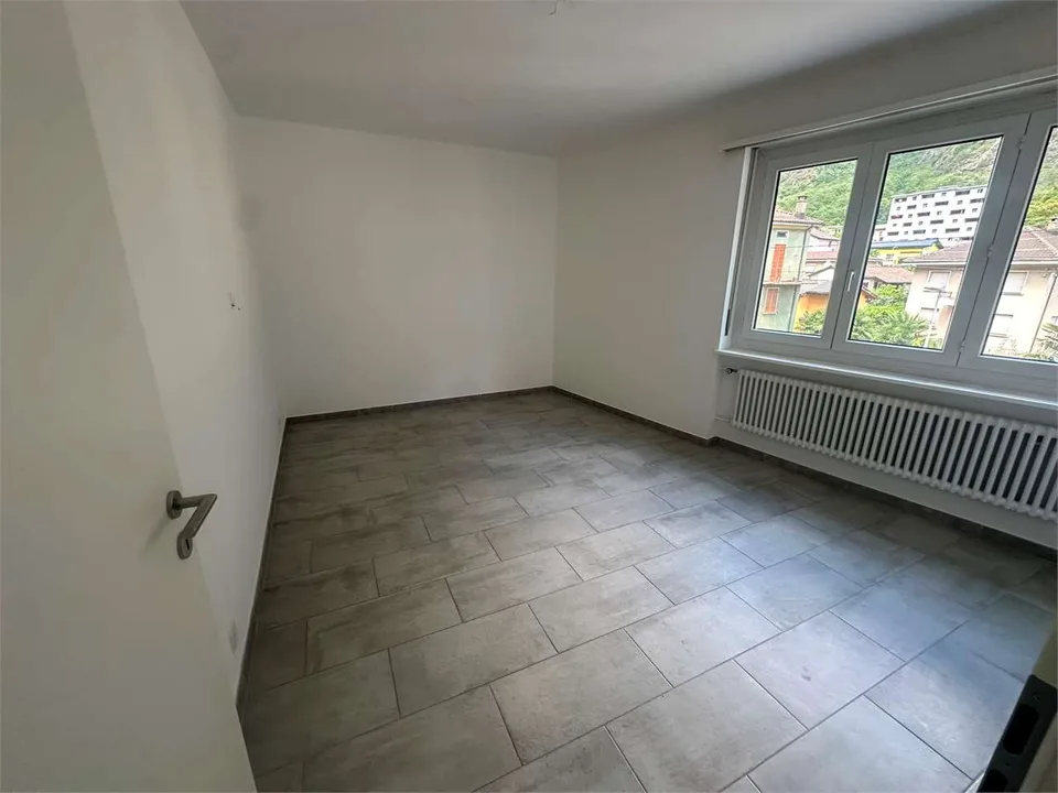 Geräumige und helle 4.5-Zimmer-Wohnung in Bodio