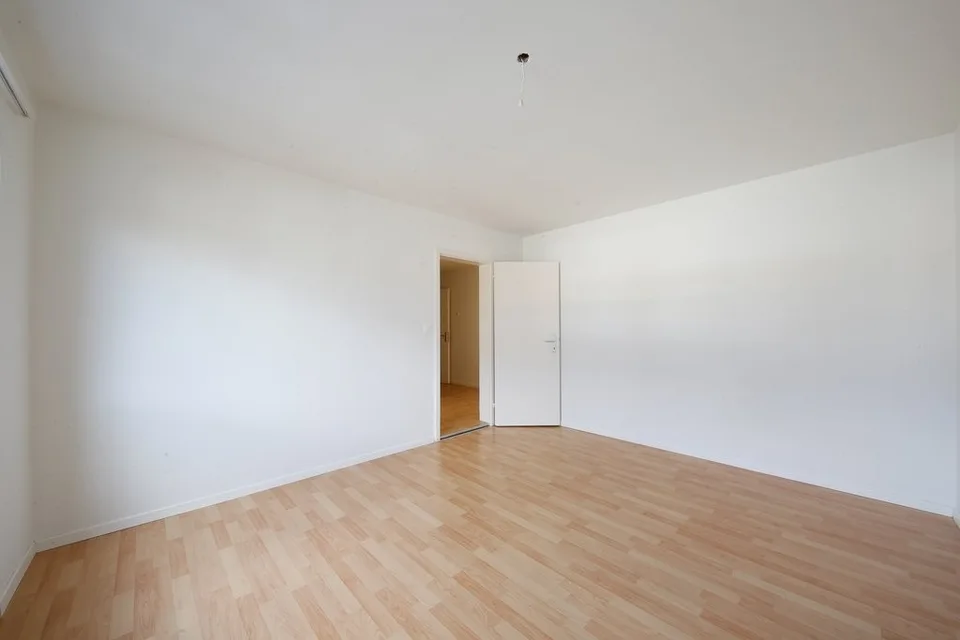 ZENTRALE 4 ZIMMER-WOHNUNG IN OLTEN