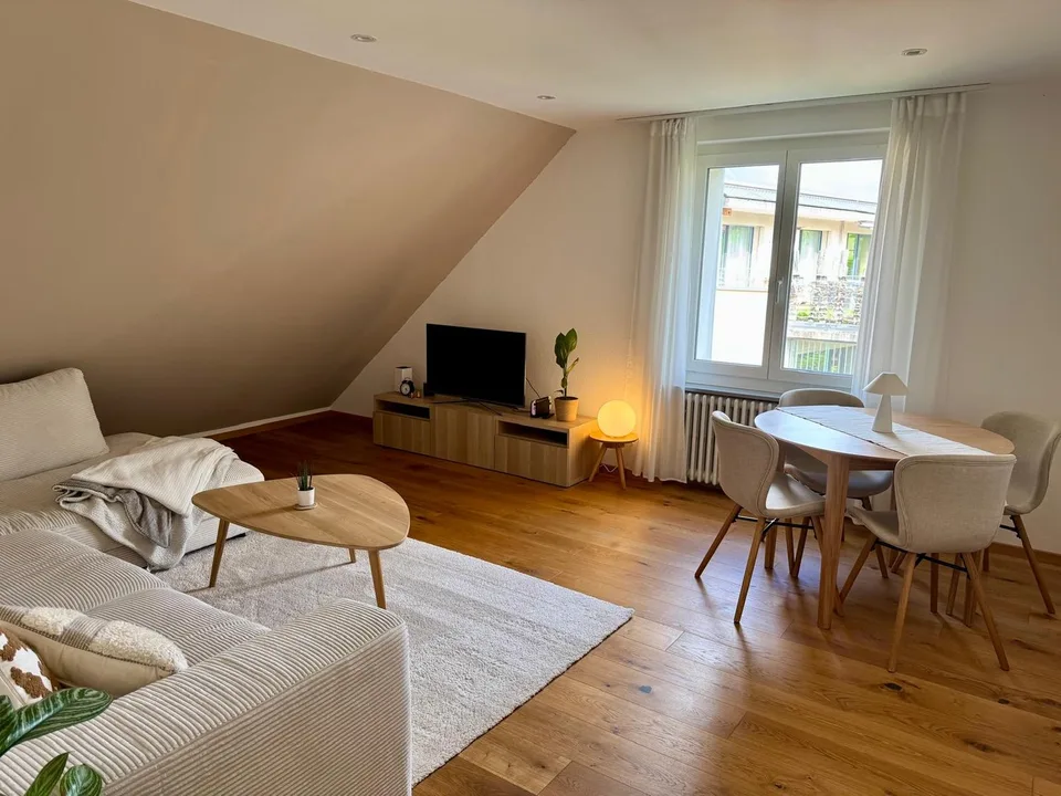 Charmante 3.5-Zimmer-Dachwohnung an ruhiger Lage in Liestal