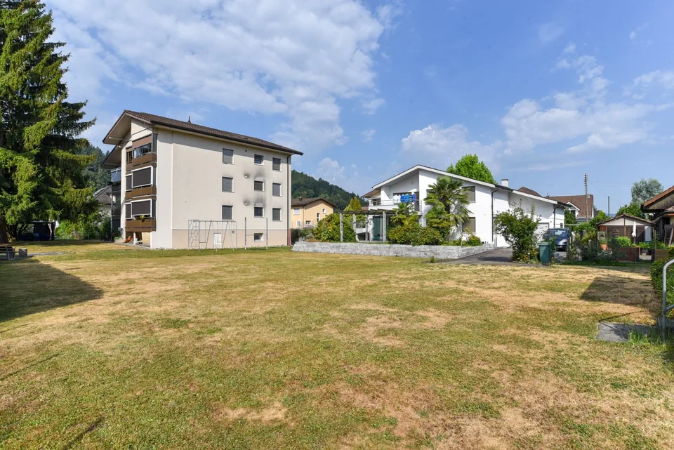 Interesting building land with old property