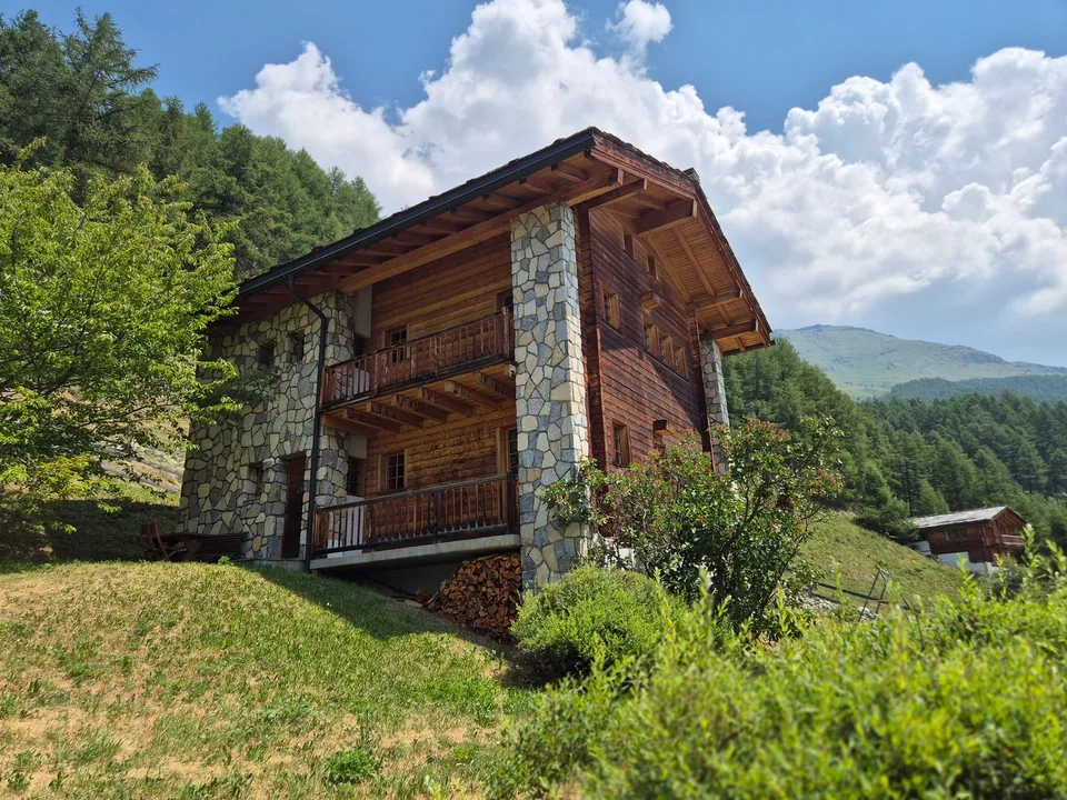 Chalet de caractère à Villa (Evolène) - Vue panoramique - Ensoleillement maximal