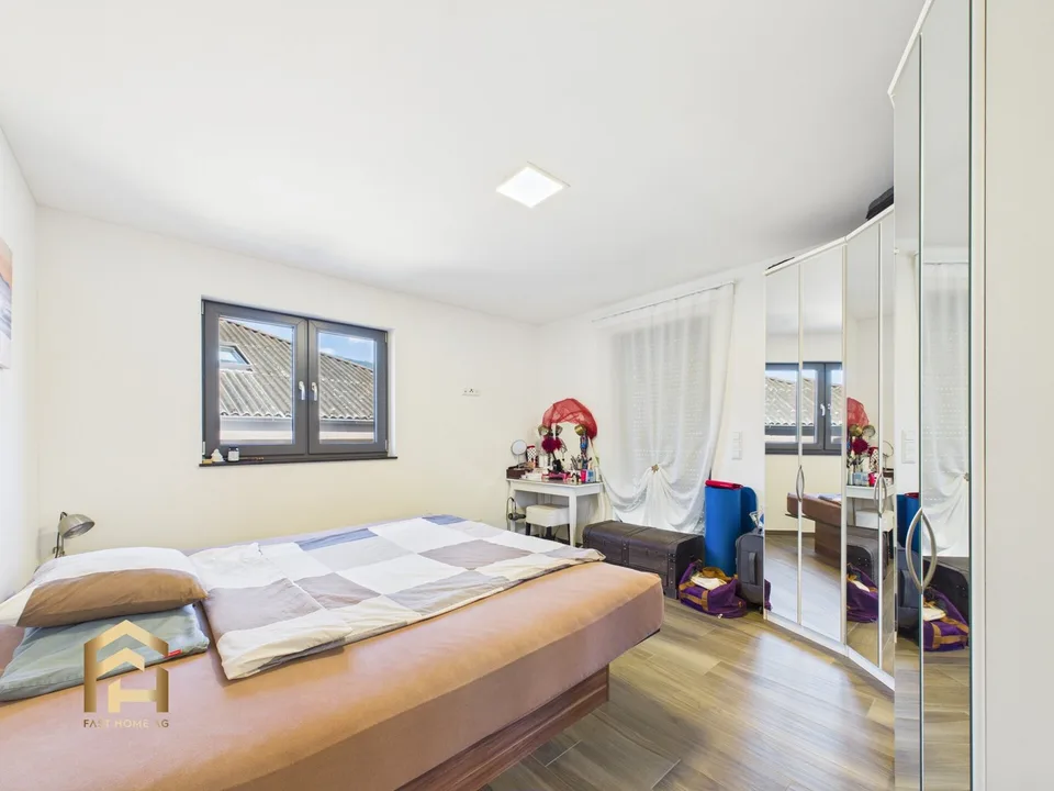 4.5-Zimmer-Duplexwohnung (Erstwohnsitz) mit eigenem Garten – Foto 8 von 13
