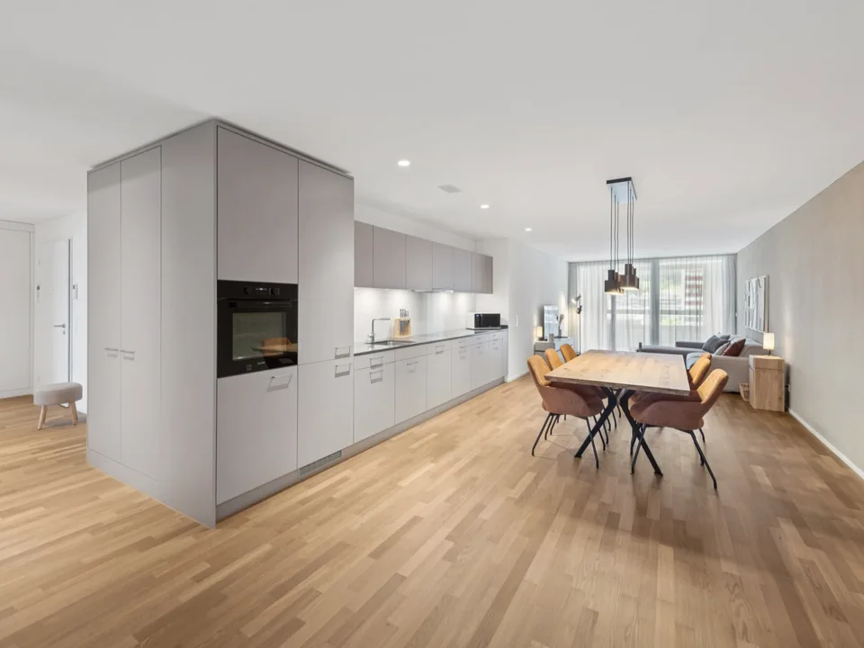 Möblierte Apartments mit Madrid Flair  direkt im grössten Shoppingcenter der Schweiz!