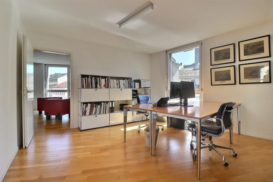Surface administrative ou appartement de 138 m2 – photo 6 sur 13