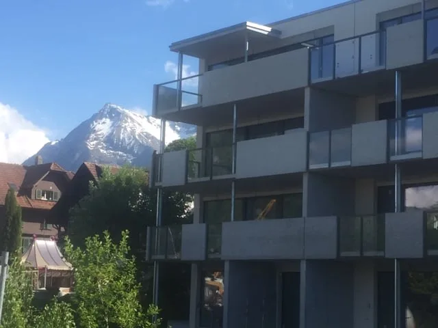 Attraktive grosszügige 3 1/2 Z'Whg. (top Etg.Whg Ausbau)