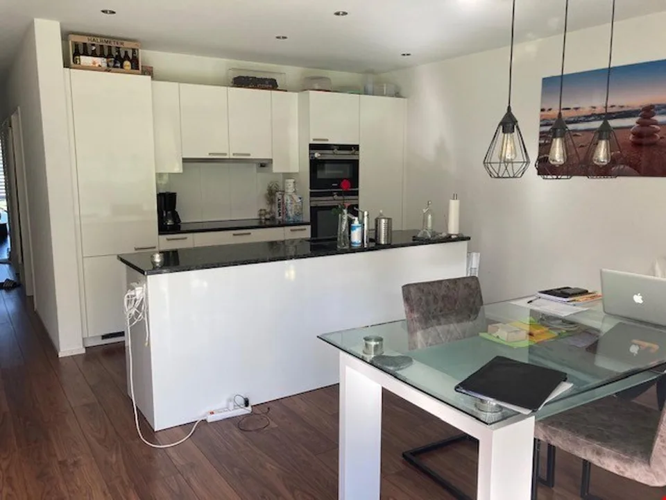Appartement spacieux et attractif de 3 1/2 pièces (aménagement d'étage supérieur)