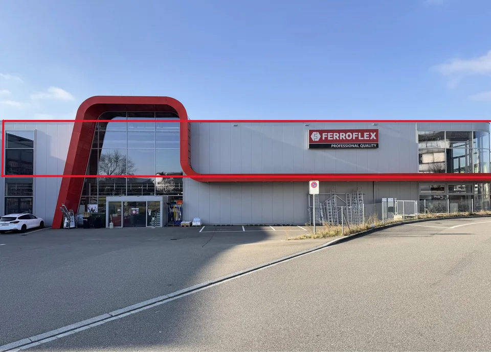 Spazi commerciali moderni e polivalenti a Oberglatt