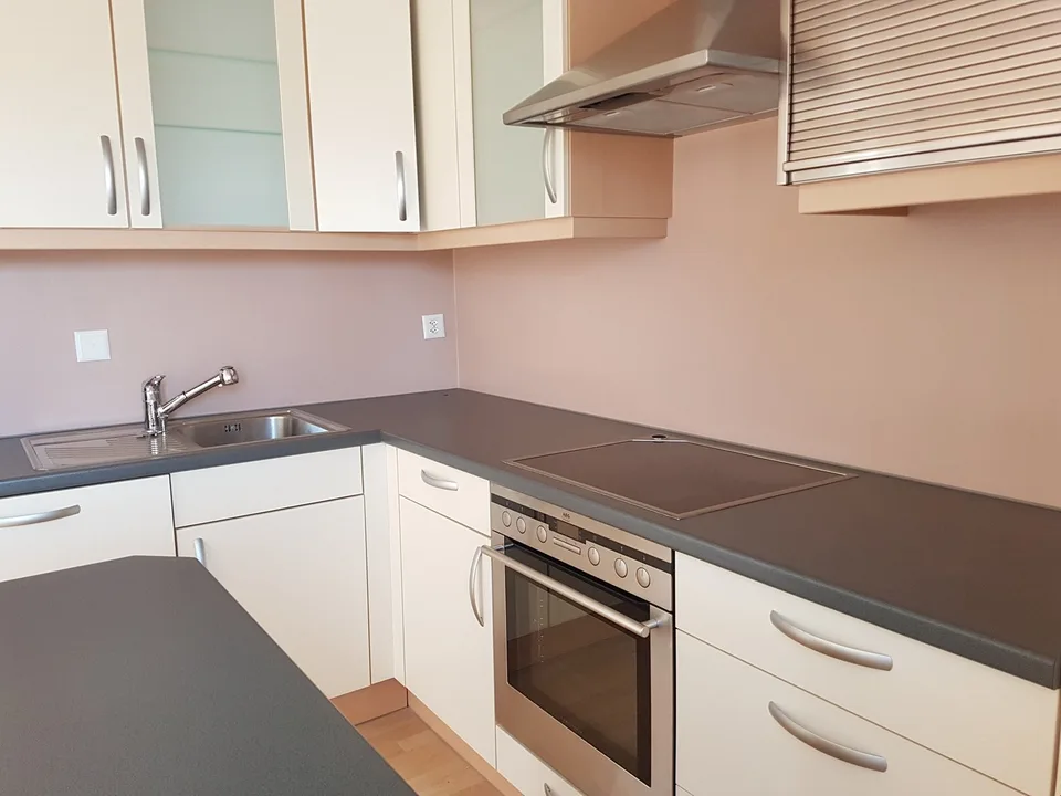 Zu vermieten, charmantes kleines Apartment mit 2 Zimmern, in einem Familienhaus, in St-Pierre-de-Clages!