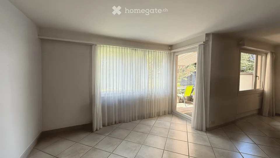 Appartamento di terrazza affascinante di 3,5 locali a Glattbrugg – Disponibile immediatamente!