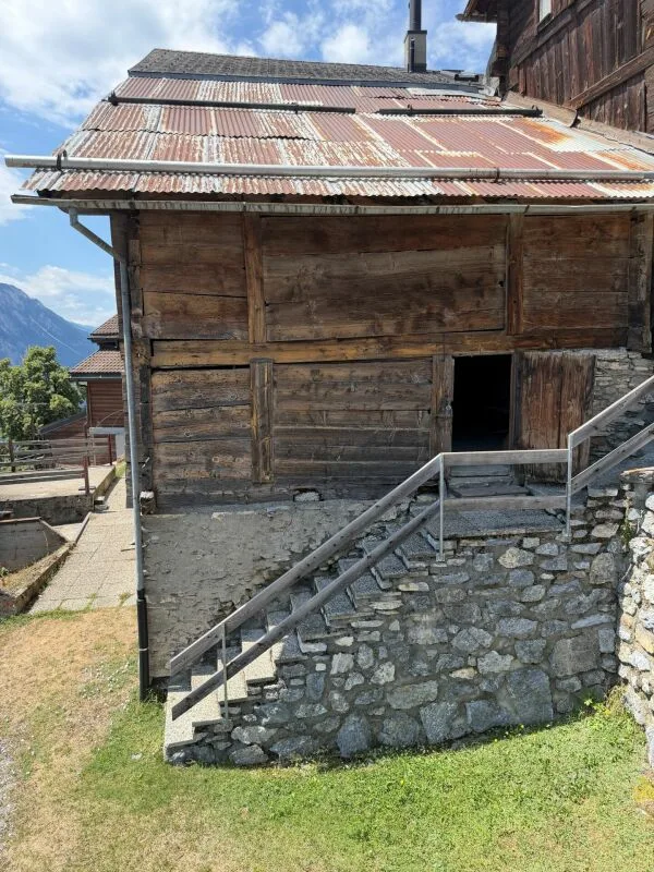 Grange avec étable à vendre à Guttet-Feschel - Possibilité d'agrandissement disponible – photo 11 sur 12