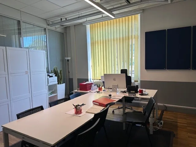 Helles Büro von 136 m² zur Miete in Spazio Polus – Balerna