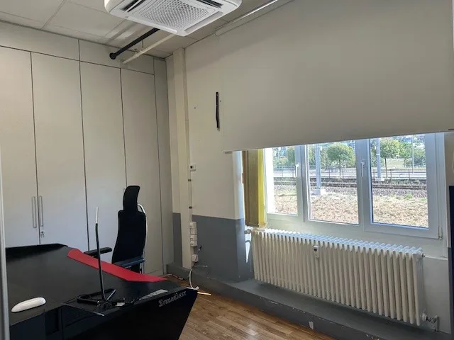 Helles Büro von 136 m² zur Miete in Spazio Polus – Balerna