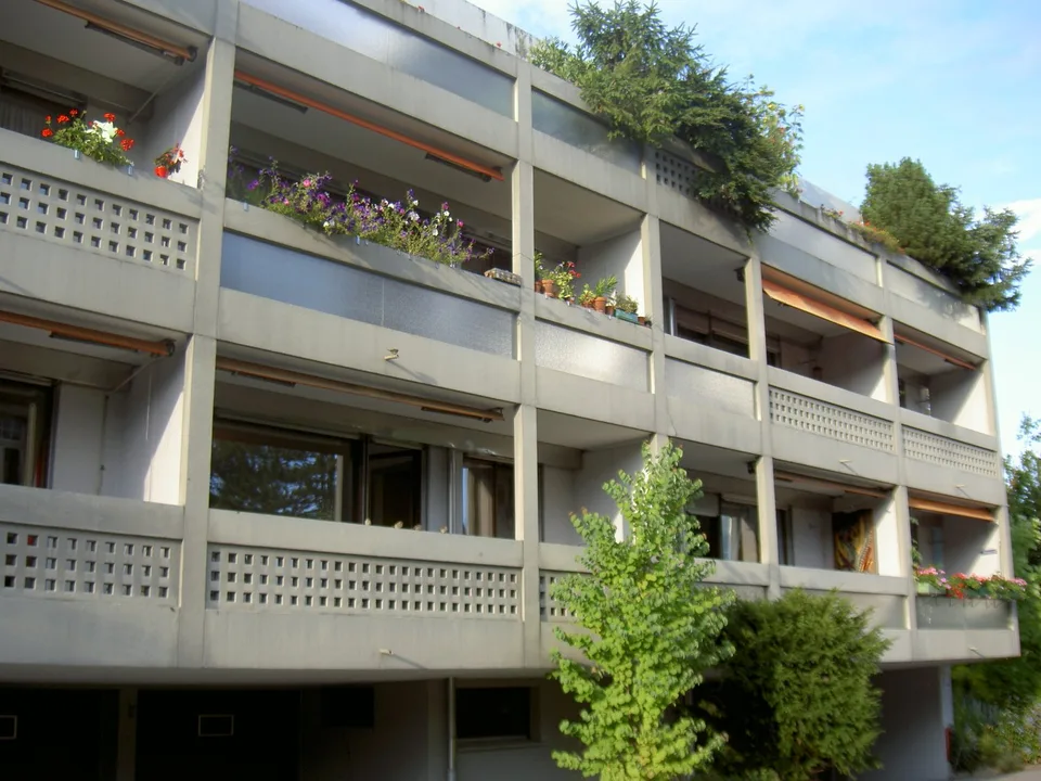 Modernes Studio mit Balkon an der Holligenstrasse 74 in Bern
