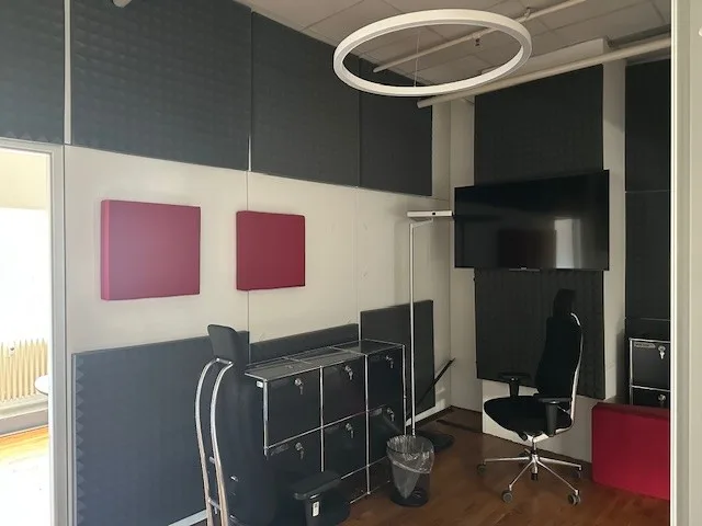 Ufficio Moderno in Affitto a Balerna – 75 m² Accessibile e Ben Connesso