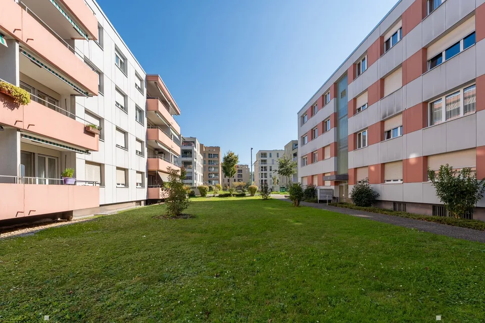 Helle 3-Zimmerwohnung mit Balkon an guter Lage in Biel