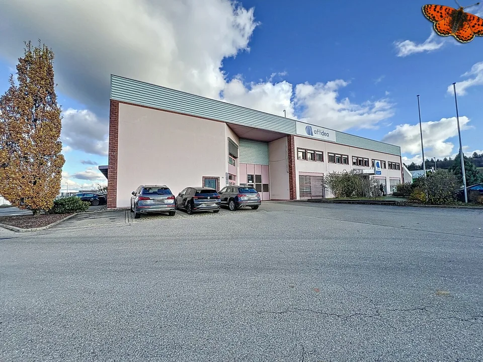 Entrepôt divisible de 1'730 m² à proximité des axes autoroutiers
