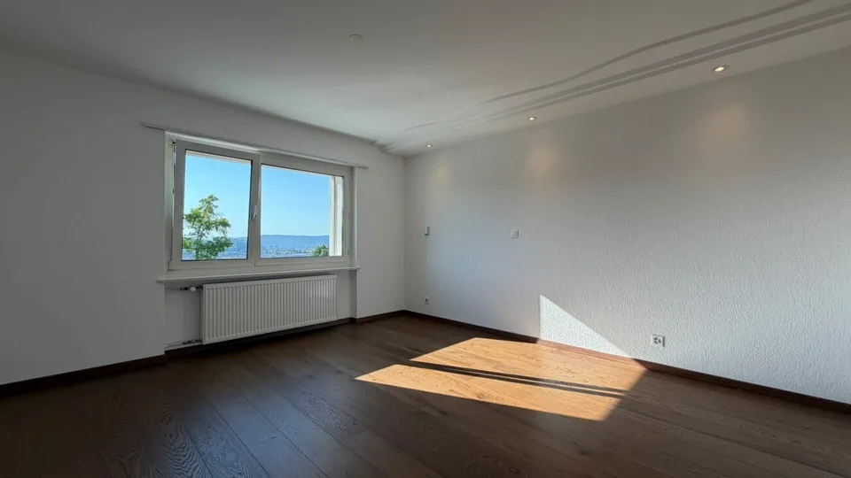 Casa familiare di nuova costruzione con vista da sogno, ristrutturata a fondo - polivalente e in posizione familiare
