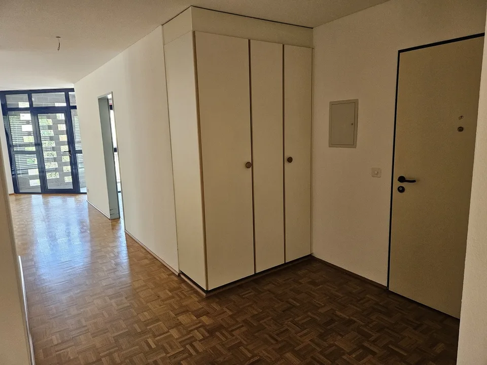 Schöne 4.5-Zimmer-Wohnung in sehr günstiger ruhiger Lage