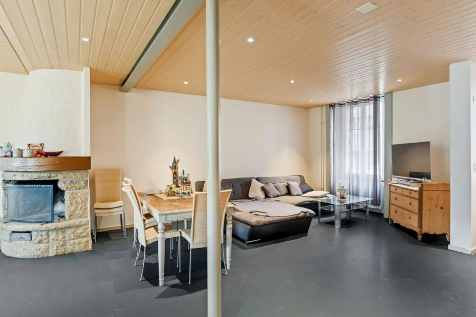 St-Imier, maison de caractère - Parfaite pour famille et activité professionnelle