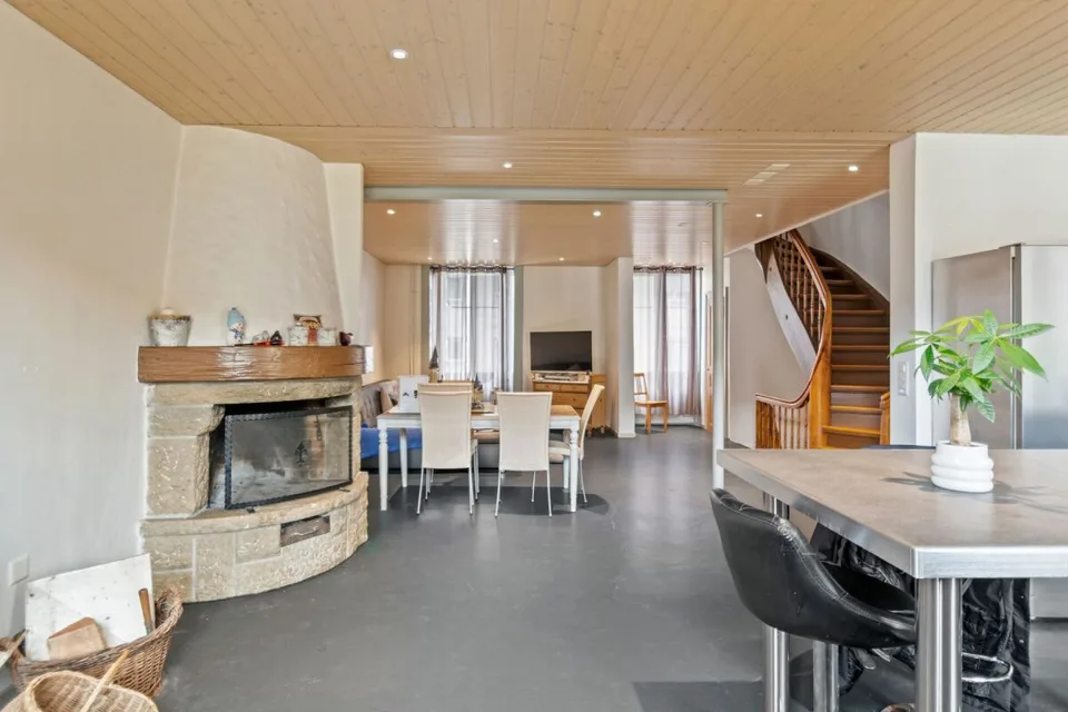 St-Imier, maison de caractère - Parfaite pour famille et activité professionnelle