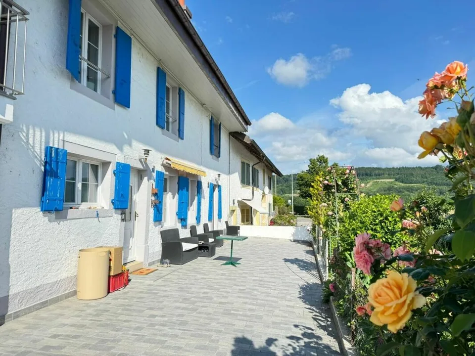 15 MIN VON LAUSANNE charmantes und geräumiges Familienhaus