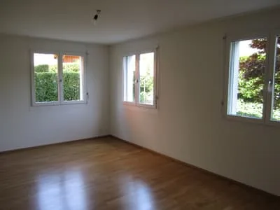 Appartamento di 4 locali attraente in un quartiere residenziale tranquillo