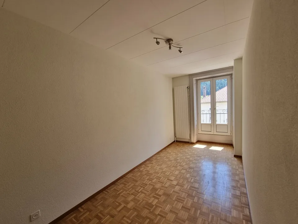 Joli appartement partiellement rénové de 4,5 pièces avec balcon et jardin commun