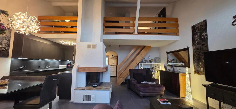 Appartement charmant de 3,5 pièces avec balcon et garage à Schaffhausen