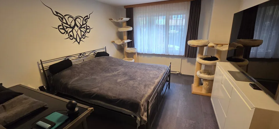 Appartement charmant de 3,5 pièces avec balcon et garage à Schaffhausen