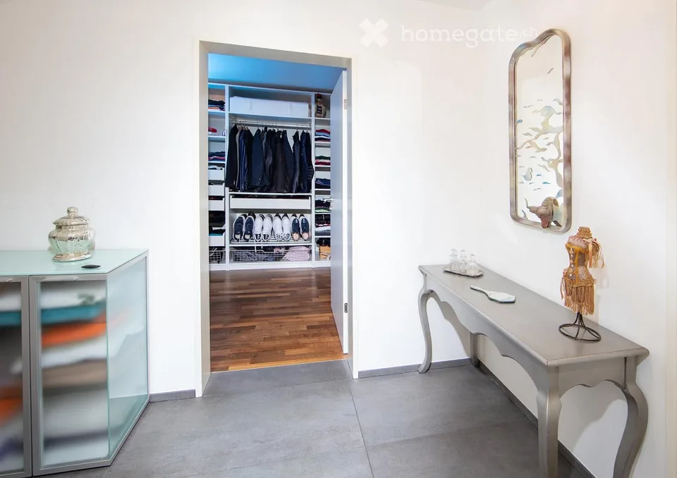 Top appartamento maisonette di 5,5 locali con giardino a Sissach – disponibile immediatamente!