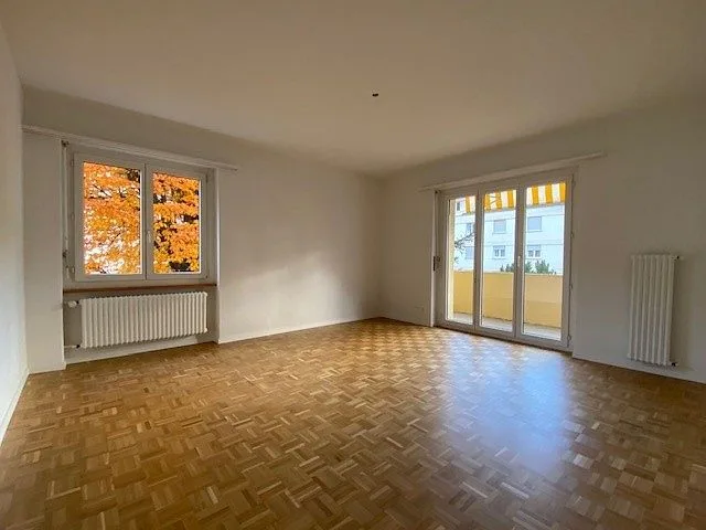 Bel appartement 4 pièces, 1er étage droite