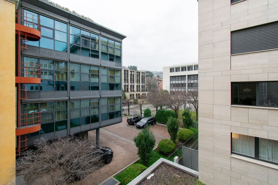 HELLES BÜRO IN SEHR ZENTRALE LAGE