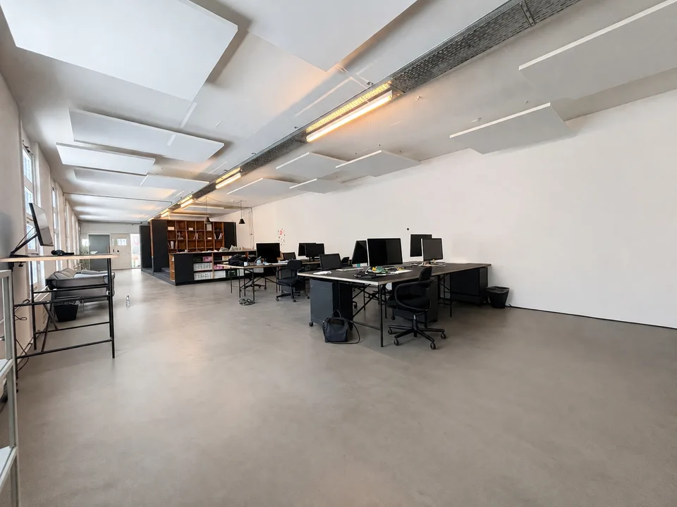 Bureaux/Locaux Commerciaux 145.9 m2
