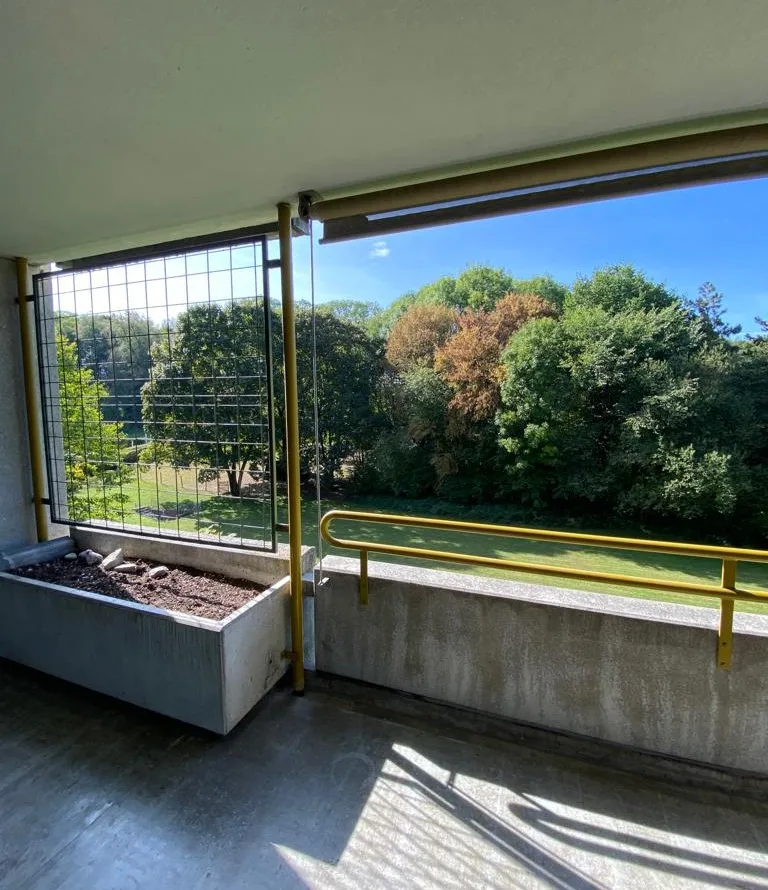 Fraîchement rénové ! Appartement de 4,5 pièces lumineux avec vue sur la verdure