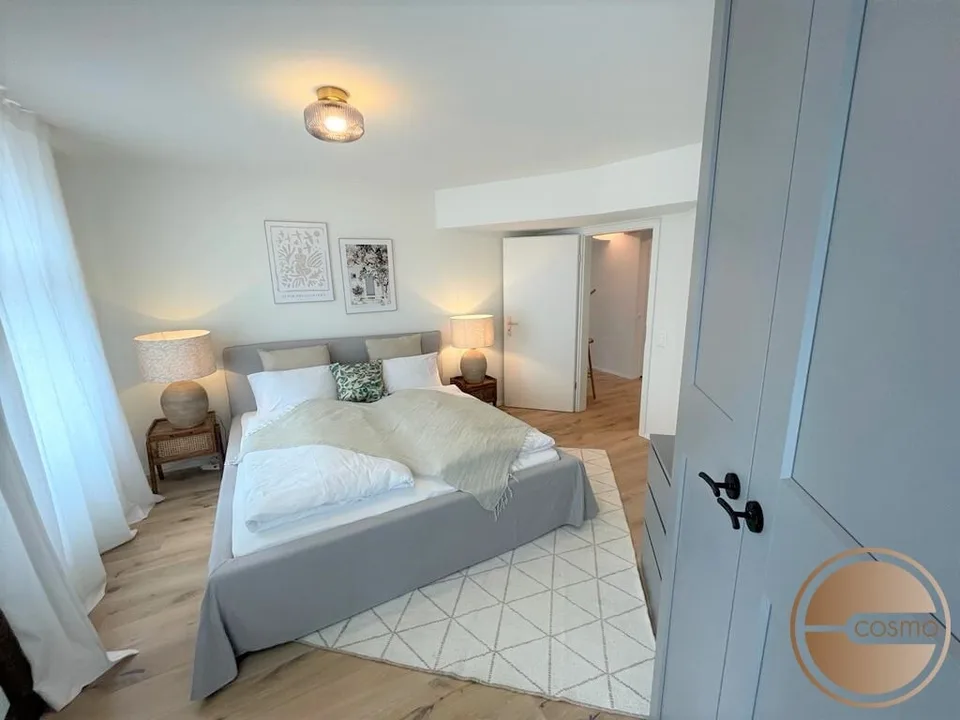 GROSSZÜGIGES WOHNEN: 2/3-SCHLAFZIMMER APARTMENT / LIVING AT ITS FINEST: 2/3 BEDROOM APARTMENT