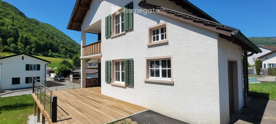 Kernsaniertes Einfamilienhaus, viel Umschwung