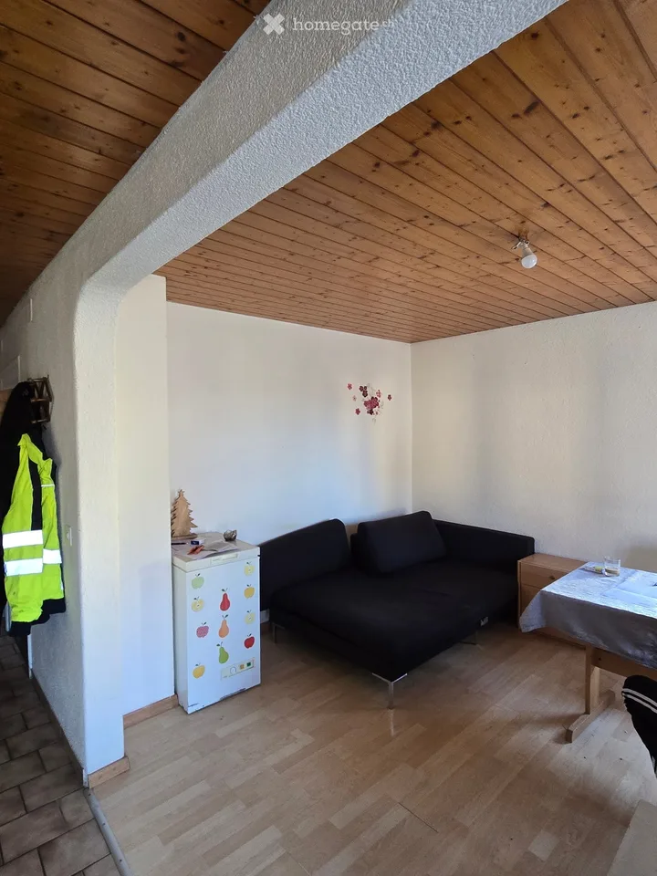3 Familienhaus mit 2 geräumigen Dachzimmern und Hobbyraum