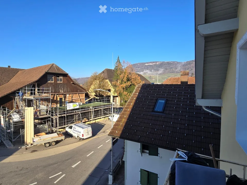 3 Familienhaus mit 2 geräumigen Dachzimmern und Hobbyraum