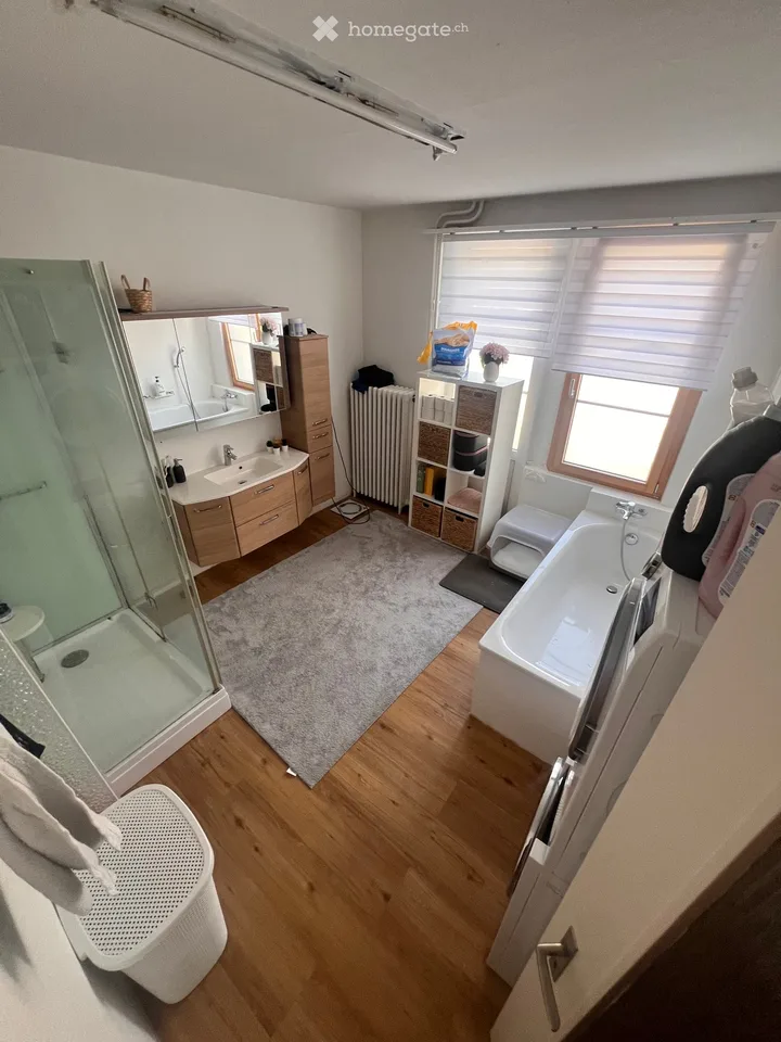 3.5-Zimmerwohnung in Sigriswil mit Seesicht